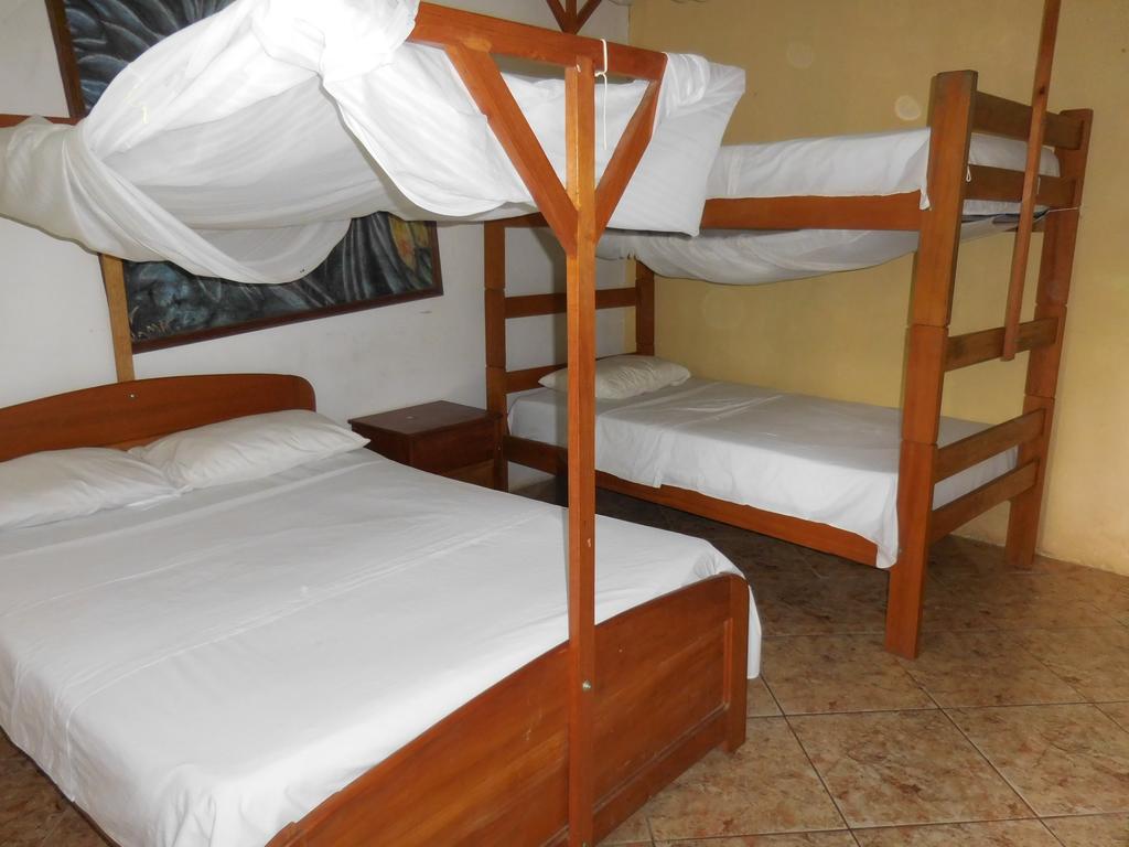 Tambopata Hostel Puerto Maldonado Exterior foto